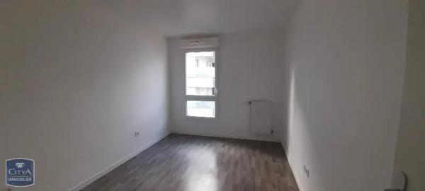 Appartement à louer 3 pièces 62.18m² Cergy (95800)