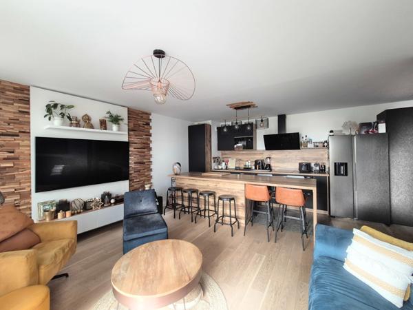 A vendre appartement familial de 4 pièces avec terrasse et jardin privatif – Quartier Berges de Seine / Beaujon CLICHY (92)