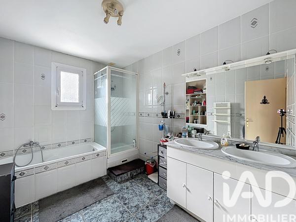 Maison à vendre 5 pièces 105 m² Saint-Estève