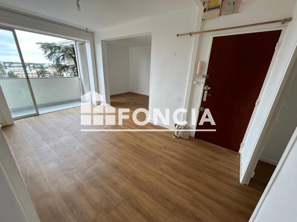 Location Appartement 5 pièces 87.12 m² - 228 RUE DE SUZON Talence 33400