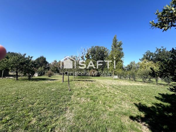 Beau pavillon dans le centre de DANGE SAINT ROMAIN