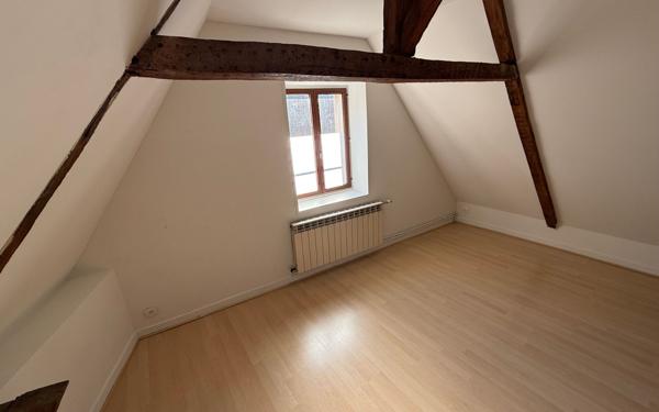 Maison à louer    4 pièces • 96 m2 Laon