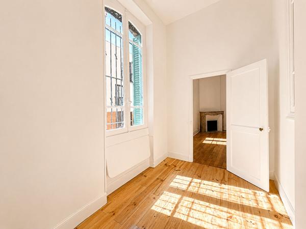 TOULOUSE - Les Chalets- Bureaux de 95.4m² avec cave et terrasse de 20.3 m² , Toulouse