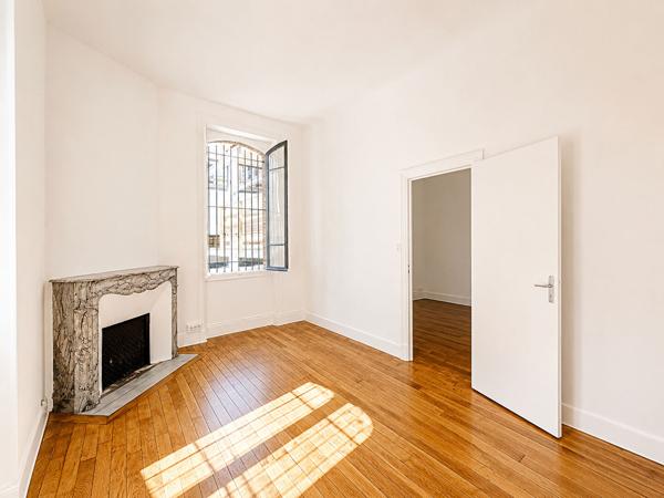 TOULOUSE - Les Chalets- Bureaux de 95.4m² avec cave et terrasse de 20.3 m² , Toulouse