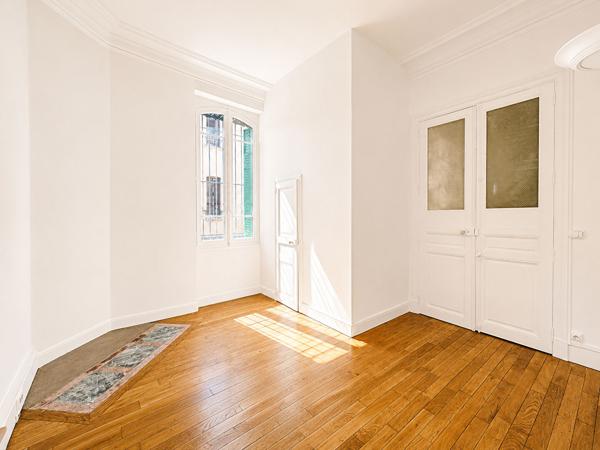 TOULOUSE - Les Chalets- Bureaux de 95.4m² avec cave et terrasse de 20.3 m² , Toulouse