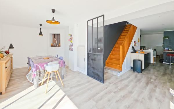 Maison à vendre    4 pièces • 118,80 m2 Toulouse
