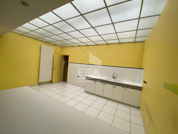 Immeuble Saint Quentin 1200 m2