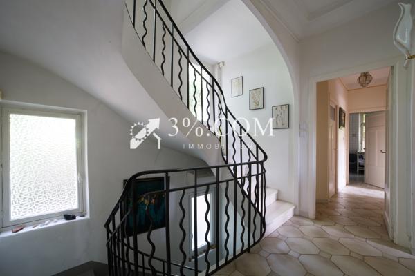 Maison 14 pièce(s) 6 chambre(s) 349 m²