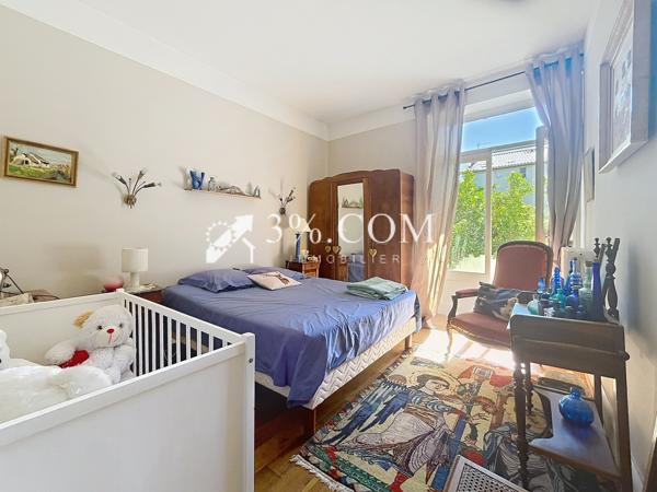 Maison 14 pièce(s) 6 chambre(s) 349 m²