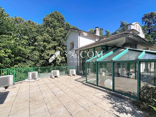 Maison 14 pièce(s) 6 chambre(s) 349 m²