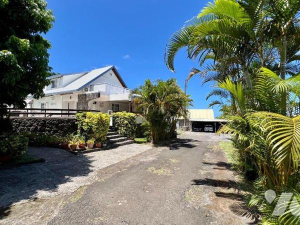 Maison à vendre à Saint-Pierre (97410) 

Charmante maison familiale située à Saint-Pierre, da...
