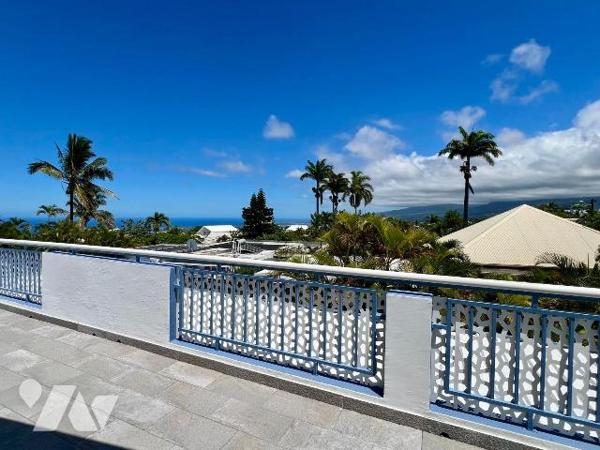 Maison à vendre à Saint-Pierre (97410) 

Charmante maison familiale située à Saint-Pierre, da...