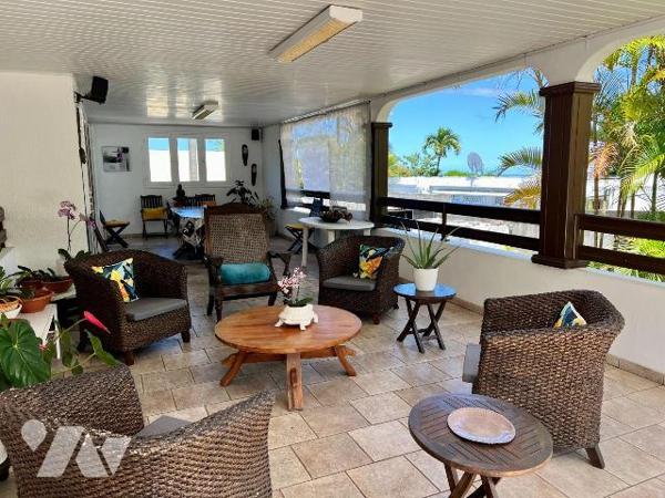 Maison à vendre à Saint-Pierre (97410) 

Charmante maison familiale située à Saint-Pierre, da...