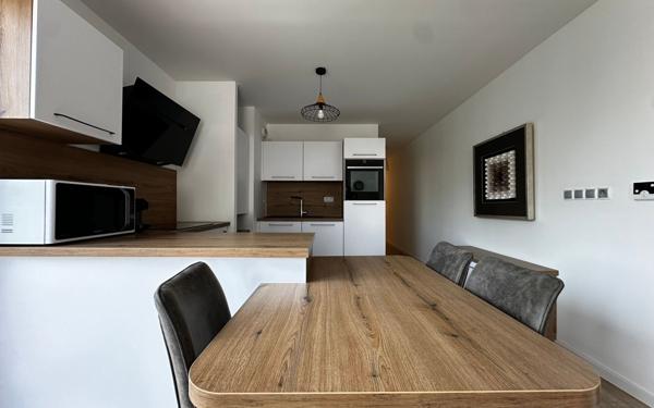 Appartement à vendre    3 pièces • 62 m2 Saint-Max