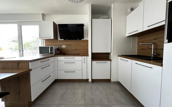 Appartement à vendre    3 pièces • 62 m2 Saint-Max