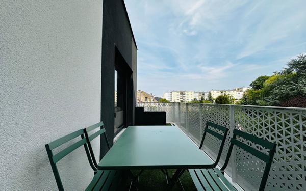 Appartement à vendre    3 pièces • 62 m2 Saint-Max