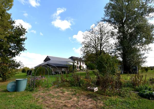 Albi (81000) Charmante maison en pierre, restaurée, au calme, sur près de 3 hectares 25 min d’Albi