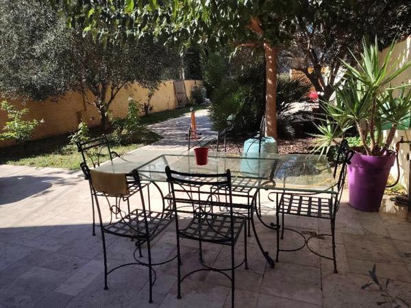 La valentine (13011) Charmant BAS DE VILLA Rénové avec Jardin et Piscine à Saint Menet/La Valentine