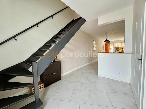 Vente
                Maison109 m² - 5 Pièces -
                    CENON (33150)
