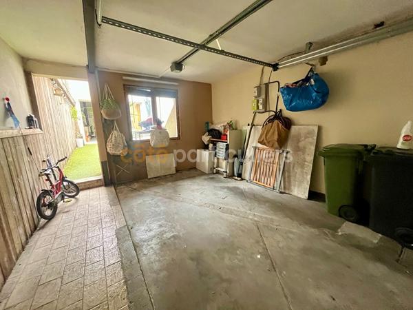 Vente
                Maison109 m² - 5 Pièces -
                    CENON (33150)