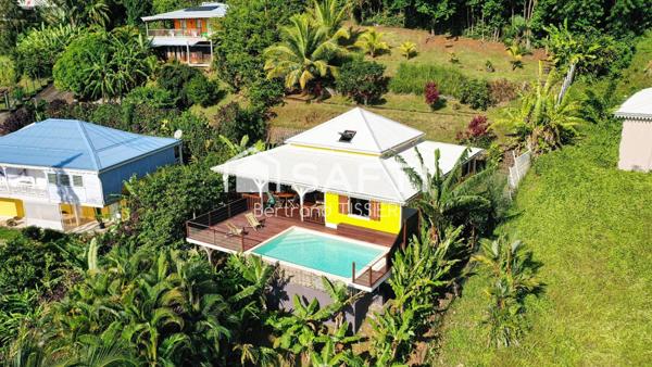 Vue mer, piscine & charme bois à Sainte-Marie