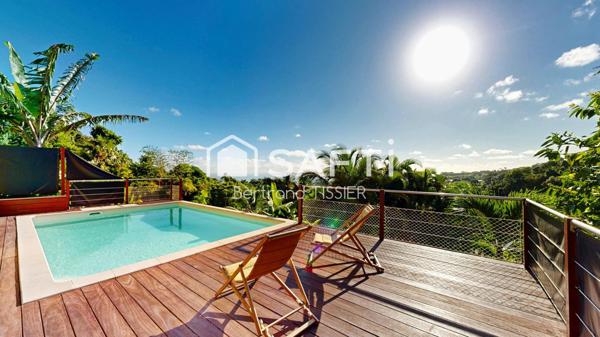 Vue mer, piscine & charme bois à Sainte-Marie