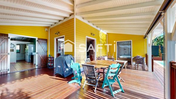 Vue mer, piscine & charme bois à Sainte-Marie