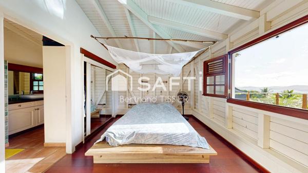 Vue mer, piscine & charme bois à Sainte-Marie