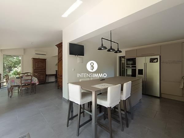 Maison 6 pièces - 160m² - Bruges 700 000 € f t