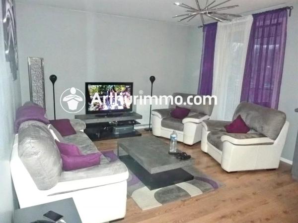 Location                                                      Appartement
                        
                     3 pièces                      65 m2                     à Moissy-Cramayel