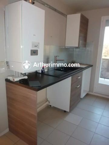 Location                                                      Appartement
                        
                     3 pièces                      65 m2                     à Moissy-Cramayel