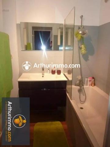Location                                                      Appartement
                        
                     3 pièces                      65 m2                     à Moissy-Cramayel