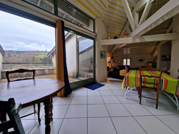 Dpt Loire (42), à vendre 30 min de MONTBRISON maison de 265 m²