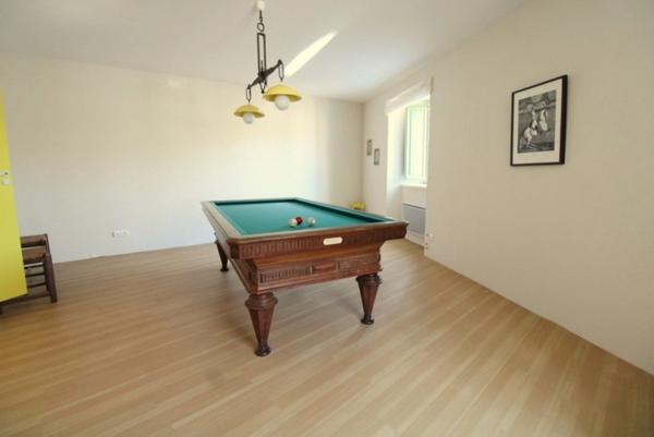 Dpt Loire (42), à vendre 30 min de MONTBRISON maison de 265 m²