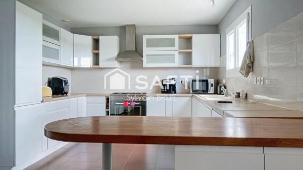 Maison T5 récente avec piscine et grand terrain – Quercy Blanc