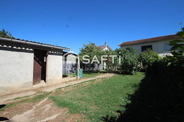 Maison avec jardin - 3 chambres - Bureau - Dépendances - Proche centre-ville