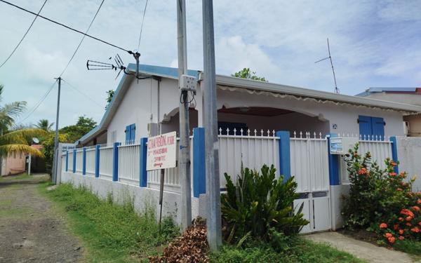 Maison à louer    2 pièces • 39 m2 Le Vauclin