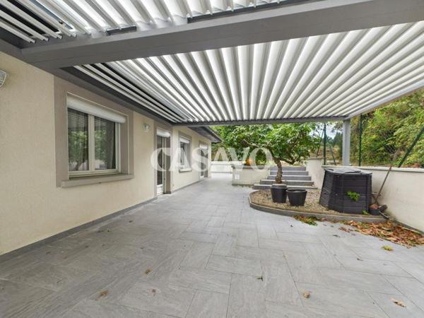 Vente Maison 9 pièces de 270m² - 38200 Vienne