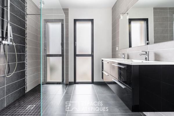 Maison contemporaine avec vue sur le Mont-Blanc