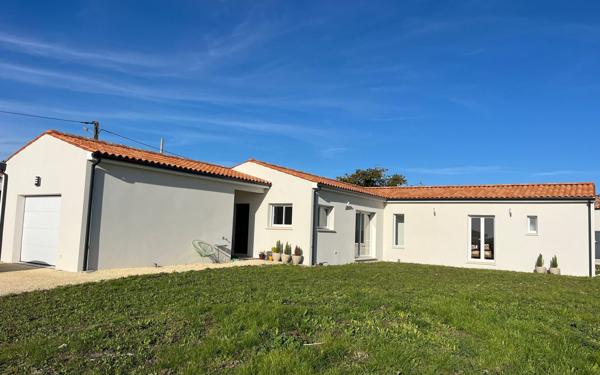 Maison à vendre    4 pièces • 98 m2 Semussac