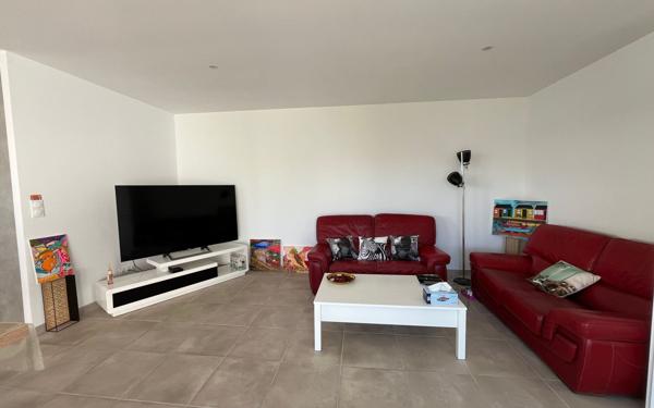 Maison à vendre    4 pièces • 98 m2 Semussac