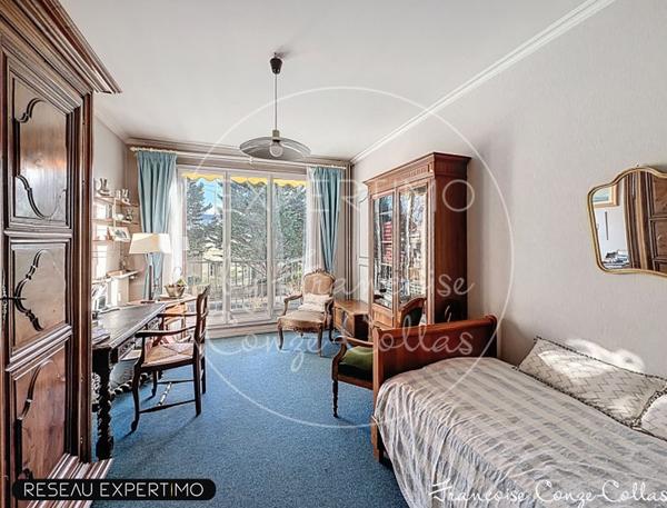 Versailles (78000) Grand appartement familial de 155m2 traversant 4/5 chambres