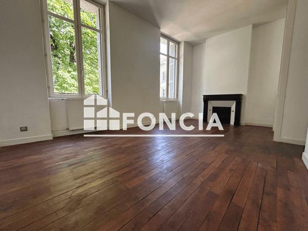 Location Appartement 3 pièces 52.37 m² - 14 16 RUE MAGENTA Poitiers 86000