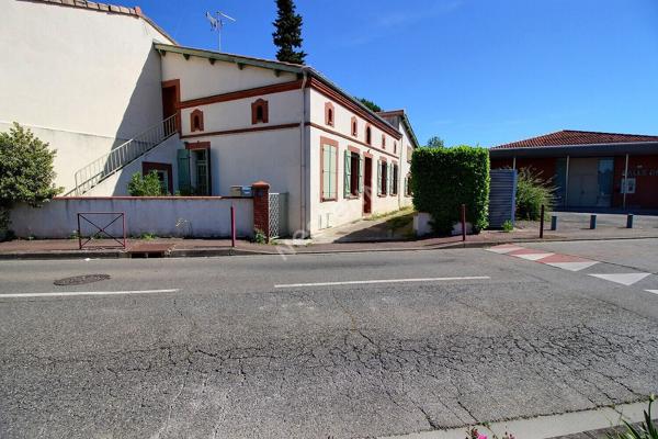 immeuble ensemble immobilier - toulousaine -composé de 3 lots hyper centre Fenouillet