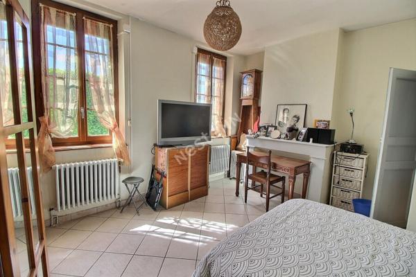 immeuble ensemble immobilier - toulousaine -composé de 3 lots hyper centre Fenouillet