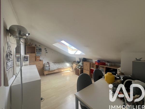 Maison à vendre 5 pièces 160 m² Suresnes