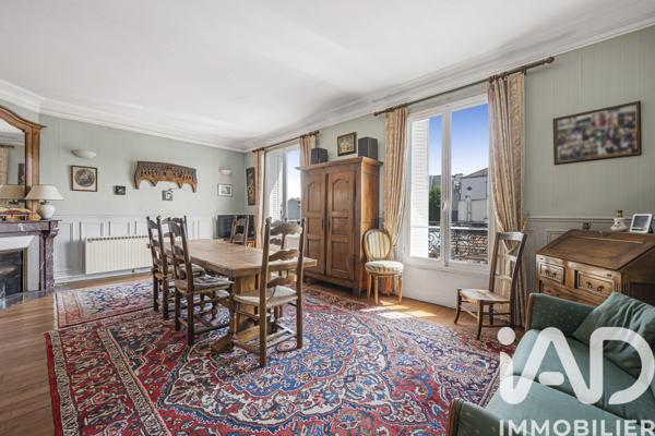 Appartement à vendre 5 pièces 111,56 m² Courbevoie