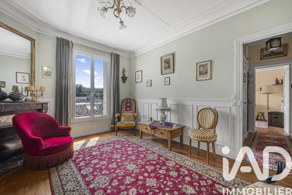 Appartement à vendre 5 pièces 111,56 m² Courbevoie