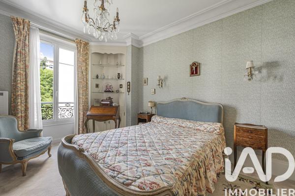 Appartement à vendre 5 pièces 111,56 m² Courbevoie