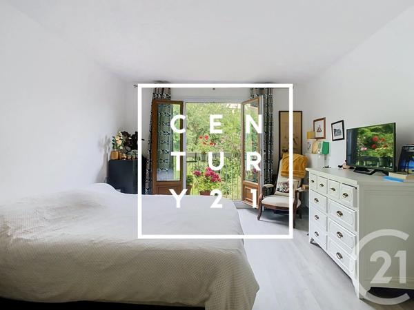 Appartement F4 à vendre  4 pièces - 96,16 m 2   MEUDON  - 92